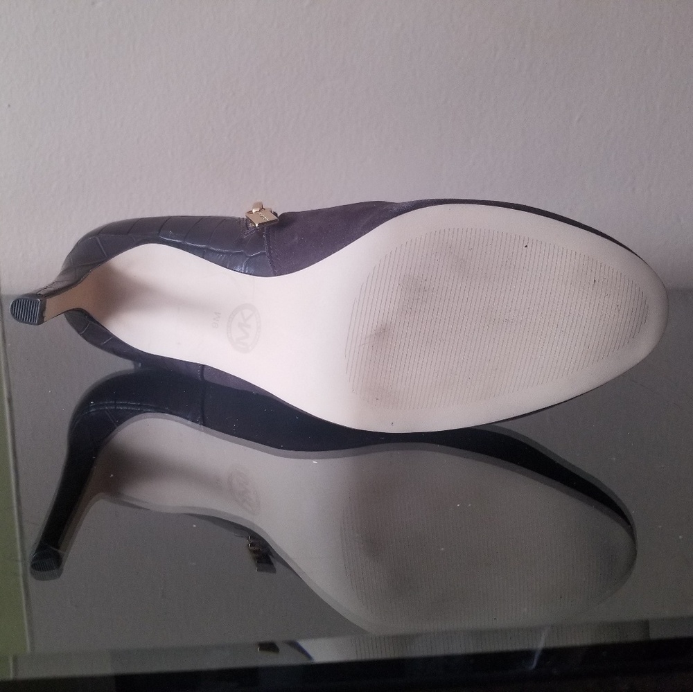 MICHAEL Michael Kors Sammy Ankle Boot, Size 9 - Picture 6 of 8